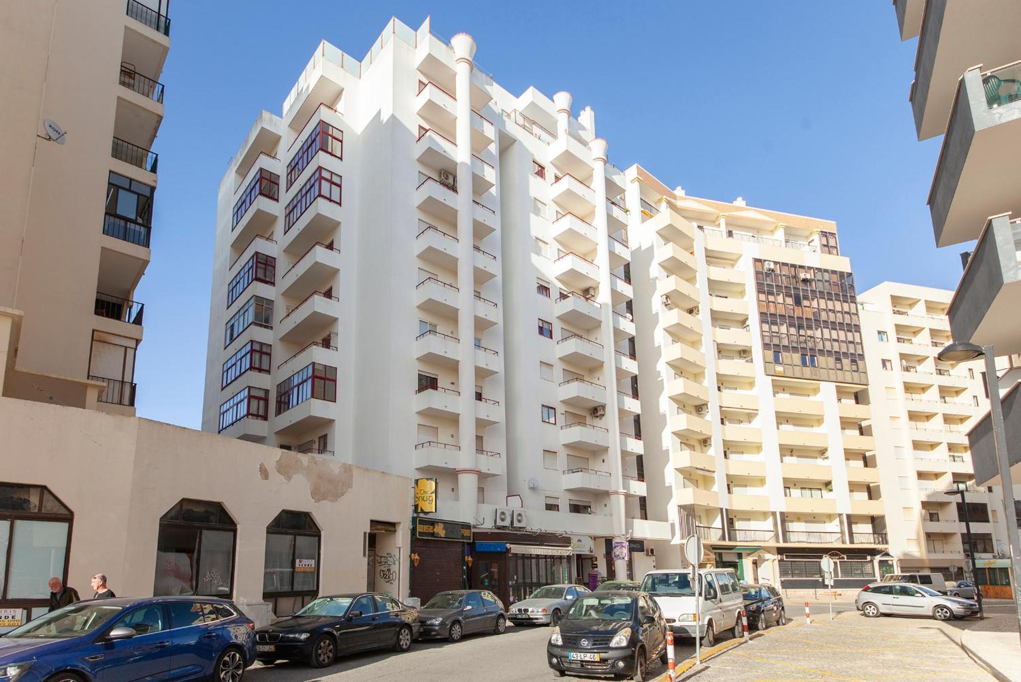 B25 - Candimar Beach Apartment Portimao Bagian luar foto
